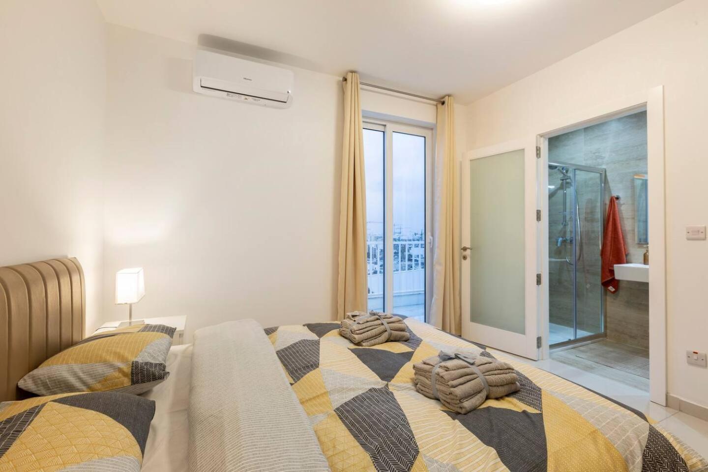 Beautiful Central Penthouse 1Br Ta Xbiex Exterior foto
