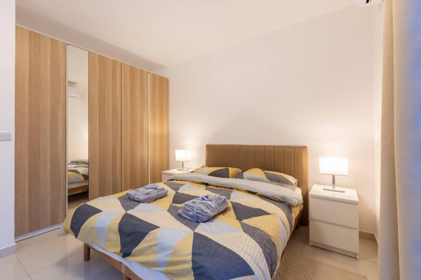 Beautiful Central Penthouse 1Br Ta Xbiex Exterior foto